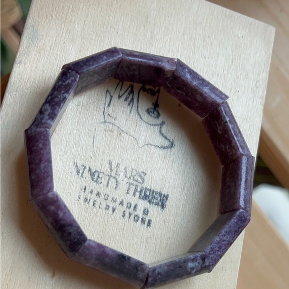 LEPIDOLITE - Picture 3 of 3